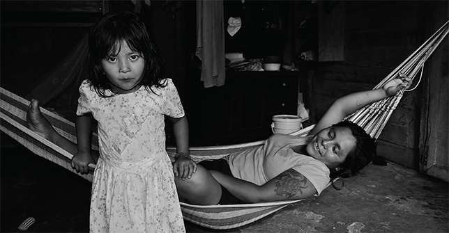 Rachel Phillips Hall’s photo of a mother and daughter from a Q’eqchi’ Maya community in Belize won the grand prize in the Images of Research contest. Photo by Rachel Phillips Hall.