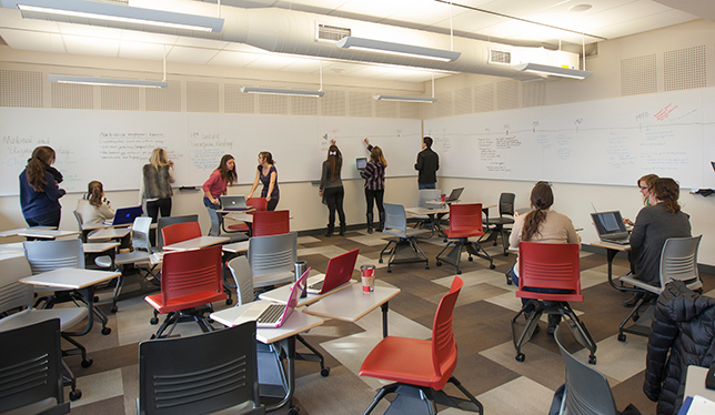  The Ellis Hall active learning classrooms at Queen's University encourage collaborative learning and innovation in teaching. Photo courtesy of Queen's University.