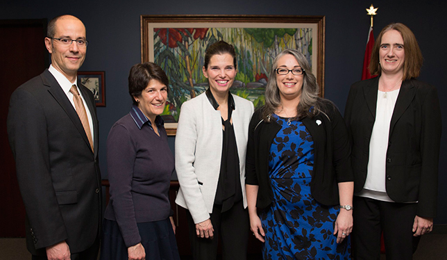 Minister Duncan (centre),  pictured at Ottawa's announcement with the newly announced Canada 150 Research Chairs